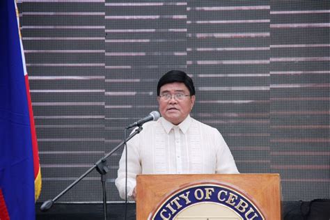 Cebu City Mayor Edgar Labella dies at 70 .